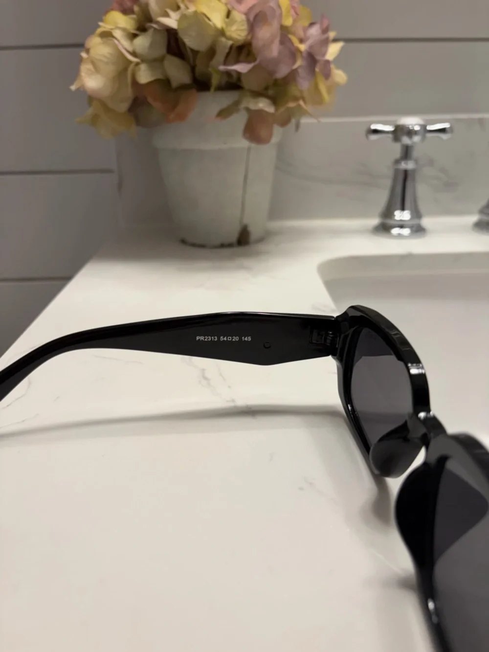 Black Prada women’s sunglasses - Picture 5 of 5